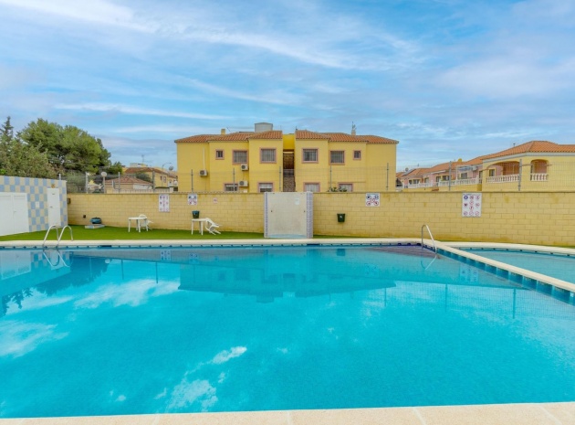 Resale - Apartment - Torrevieja - el chaparral