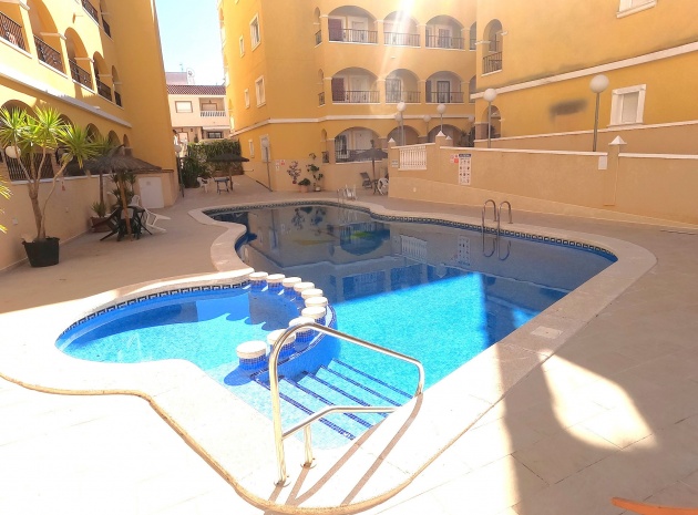 Resale - Apartment - Algorfa - fontana