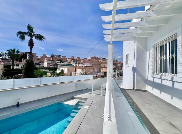 Resale - Villa - Villamartin - las filipinas