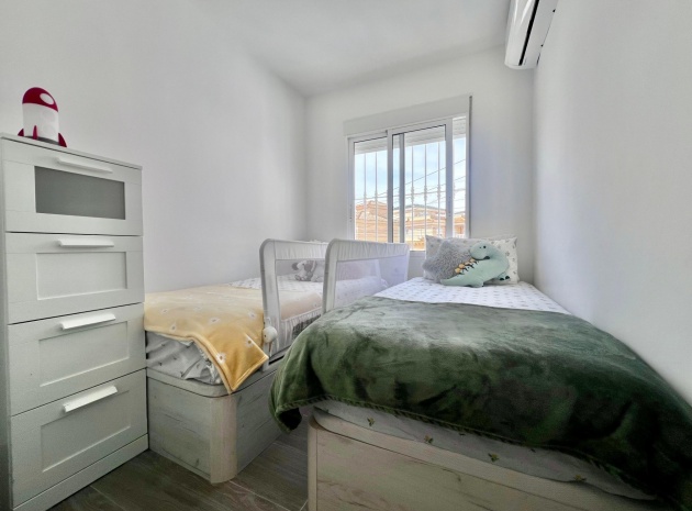 Resale - Villa - Villamartin - las filipinas