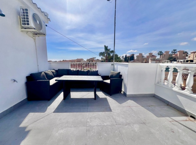 Resale - Villa - Villamartin - las filipinas