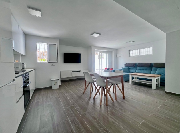 Resale - Villa - Villamartin - las filipinas