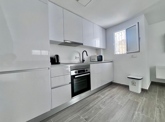 Resale - Villa - Villamartin - las filipinas