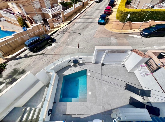 Resale - Villa - Villamartin - las filipinas