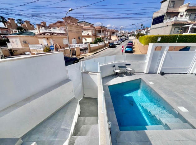 Resale - Villa - Villamartin - las filipinas