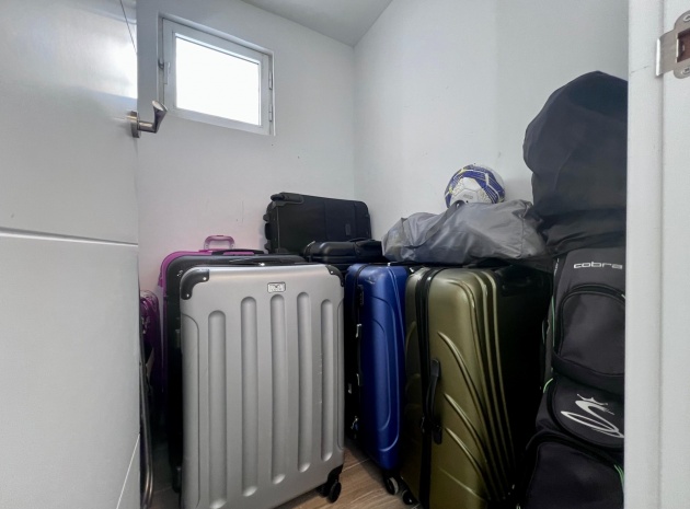 Resale - Villa - Villamartin - las filipinas