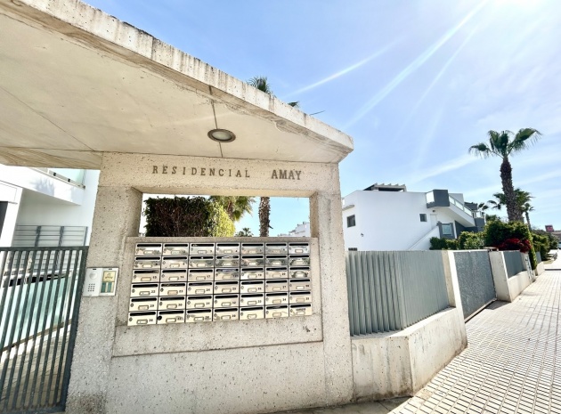 Resale - Apartment - Punta Prima - mirador de amay