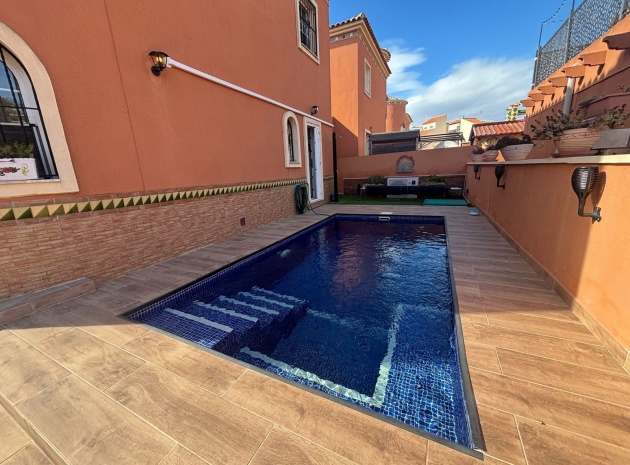 Resale - Villa - Playa Flamenca - villas san luis
