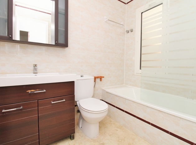 Resale - Townhouse - Villamartin - sun golf villas