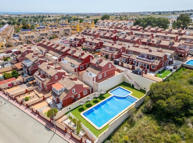 Wiederverkauf - Villa - Villamartin - PAU 26