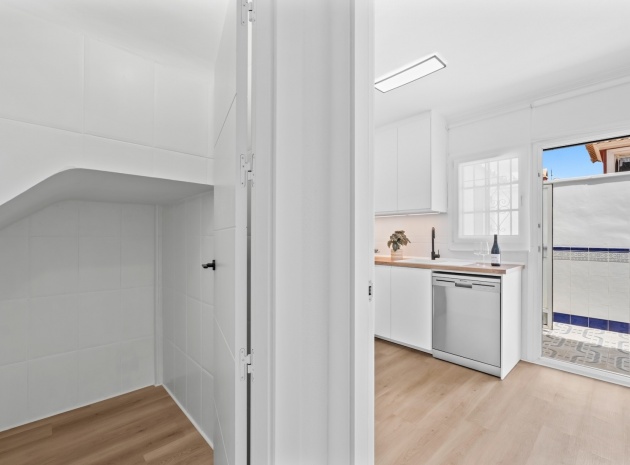 Wiederverkauf - Villa - Villamartin - PAU 26