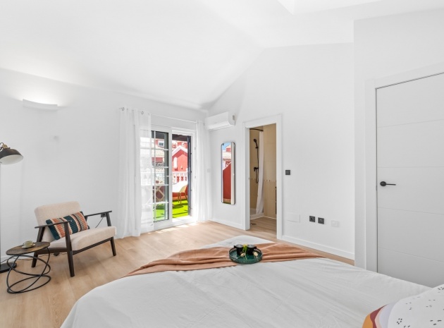 Wiederverkauf - Villa - Villamartin - PAU 26