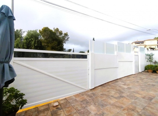 Resale - Villa - Villamartin - El Galan