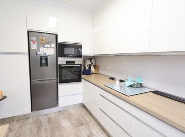 Resale - Villa - Villamartin - El Galan