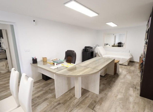 Resale - Villa - Villamartin - El Galan