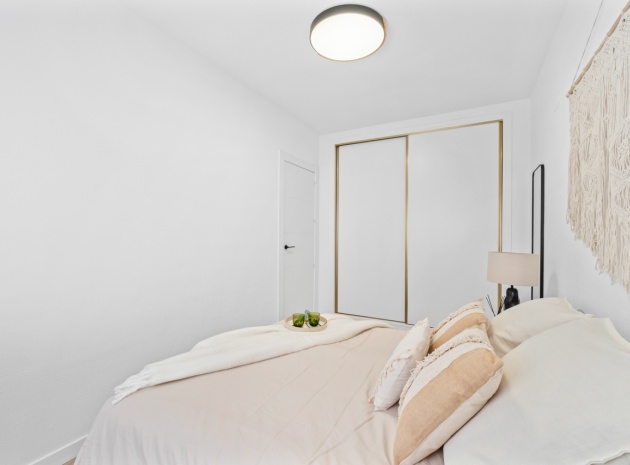 Resale - Townhouse - Villamartin - PAU 26