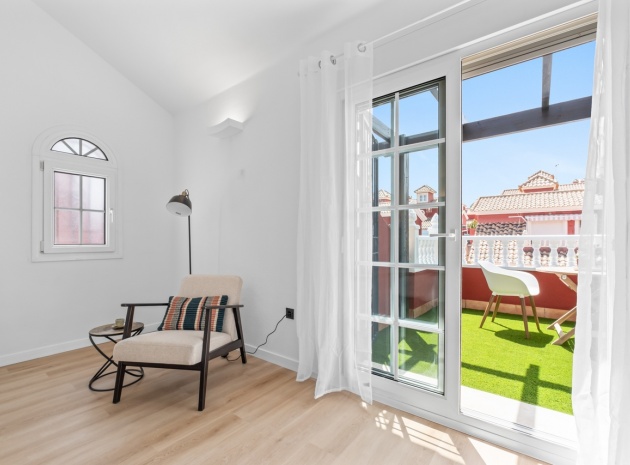 Resale - Townhouse - Villamartin - PAU 26