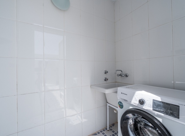 Resale - Townhouse - Villamartin - PAU 26