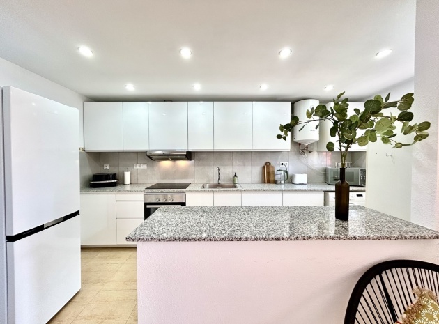 Resale - Apartment - Villamartin