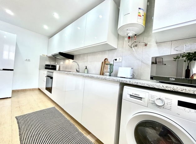 Resale - Apartment - Villamartin