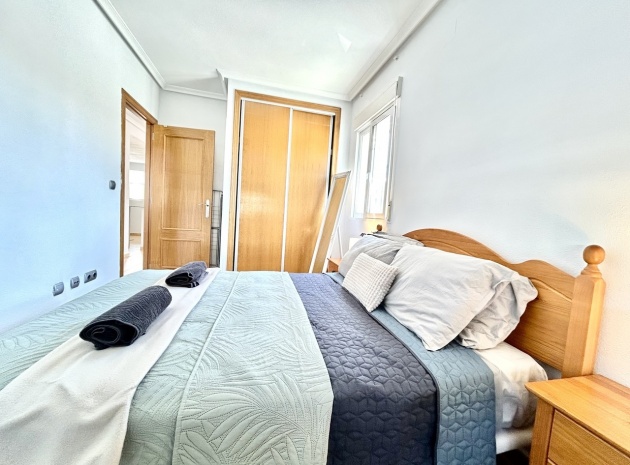 Resale - Apartment - Villamartin