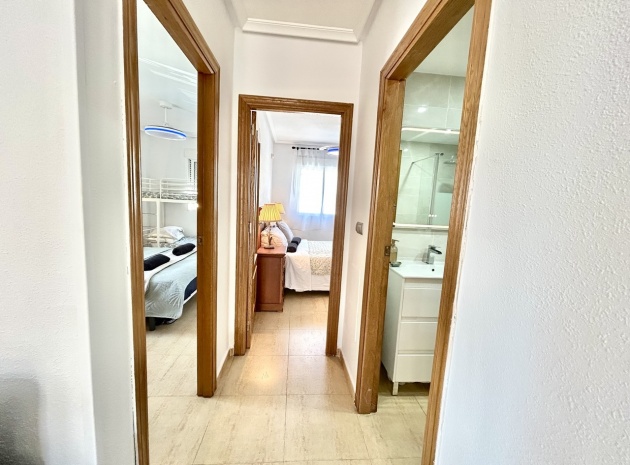 Resale - Apartment - Villamartin