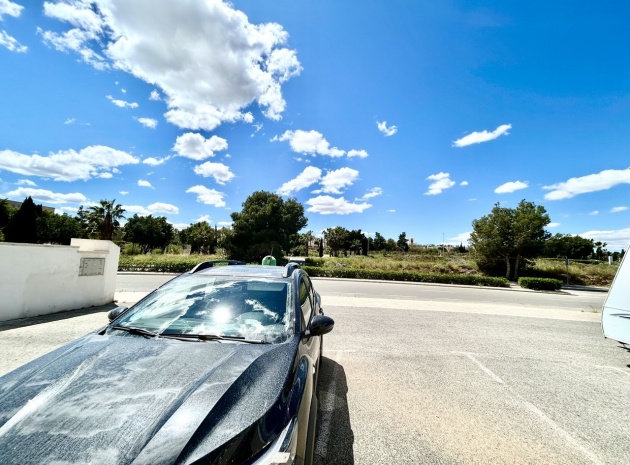 Resale - Apartment - Villamartin