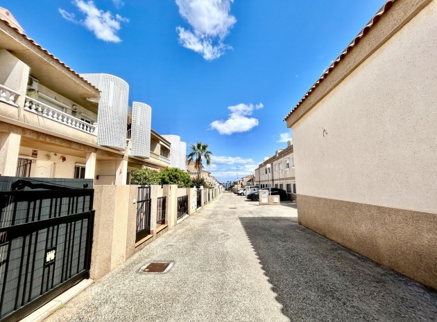 Resale - Apartment - Villamartin