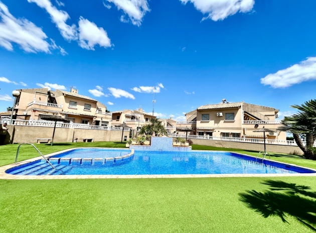 Resale - Apartment - Villamartin