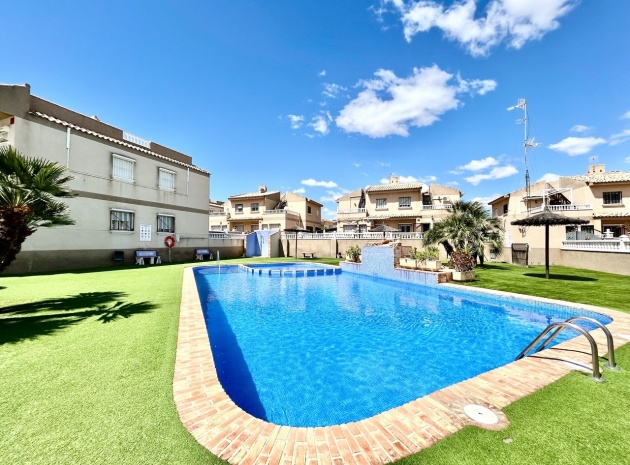Resale - Apartment - Villamartin