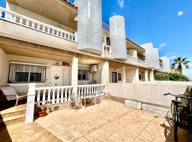 Resale - Apartment - Villamartin