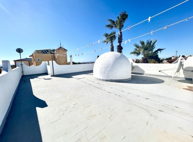 Resale - Villa - Villamartin - blue lagoon