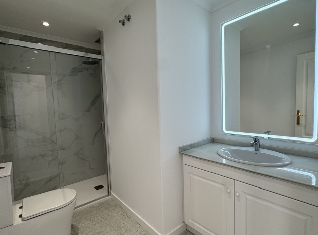 Resale - Apartment - Campoamor - lomas de campoamor