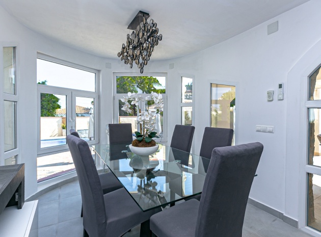 Resale - Villa - Campoamor - lomas de don juan