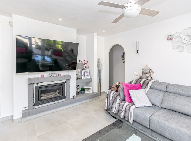 Resale - Villa - Campoamor - lomas de don juan