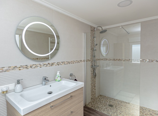 Resale - Villa - Campoamor - lomas de don juan