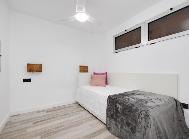 Resale - Apartment - Punta Prima - beachside punta prima