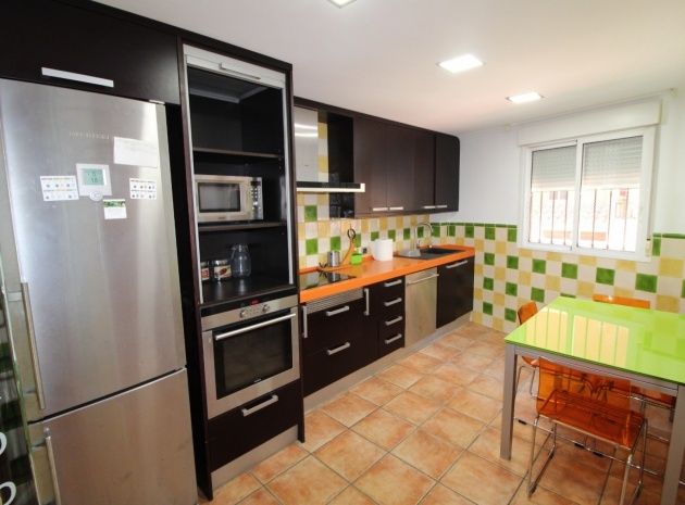 Resale - Townhouse - Catral - pueblo