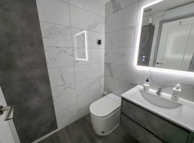 Wederverkoop - Appartement - Los Montesinos - entre naranjos