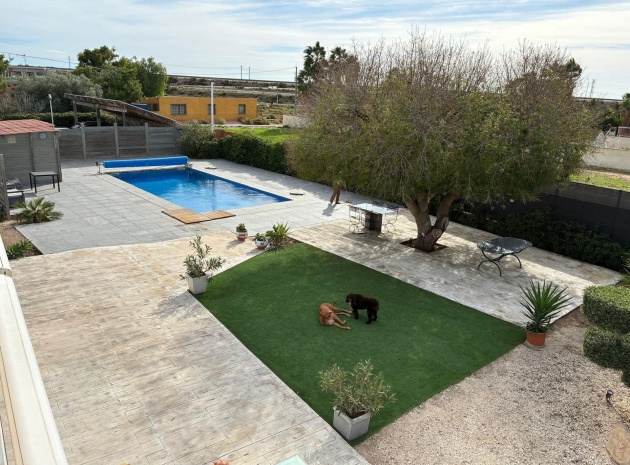 Resale - Villa - Crevillente - crevillente