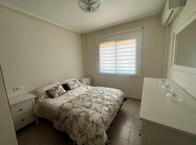 Wiederverkauf - Wohnung - Torrevieja - Aguas Nuevas
