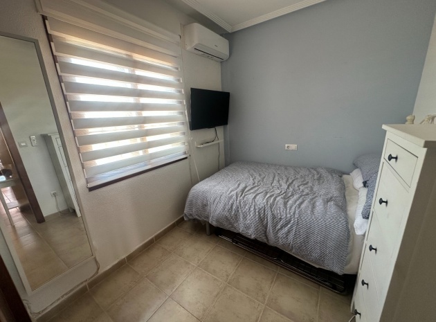 Wiederverkauf - Wohnung - Torrevieja - Aguas Nuevas