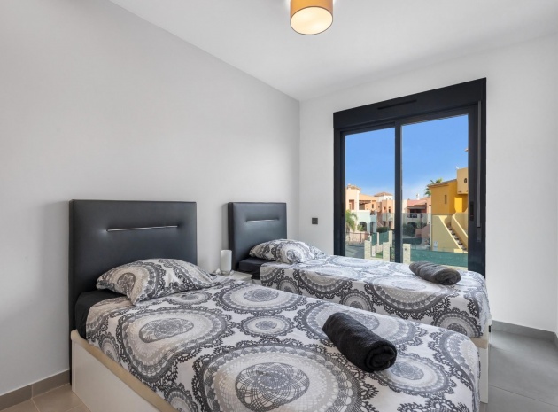 Revente - Appartement - Punta Prima - oasis beach