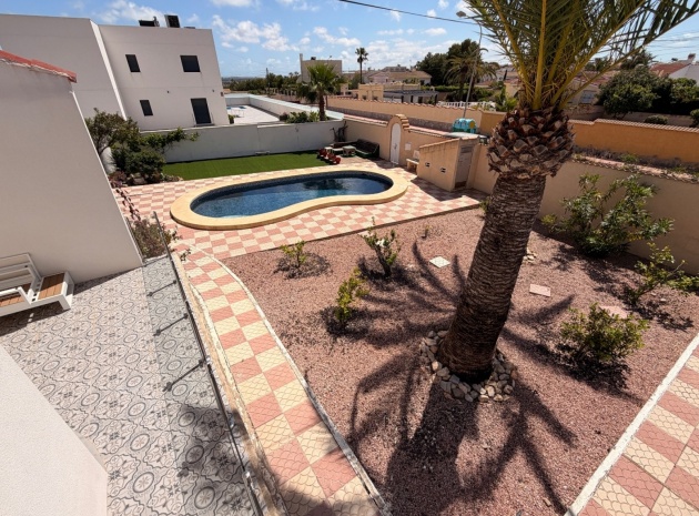 Återförsäljning - Villa - Ciudad Quesada