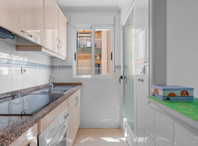 Resale - Apartment - Torrevieja - La Mata
