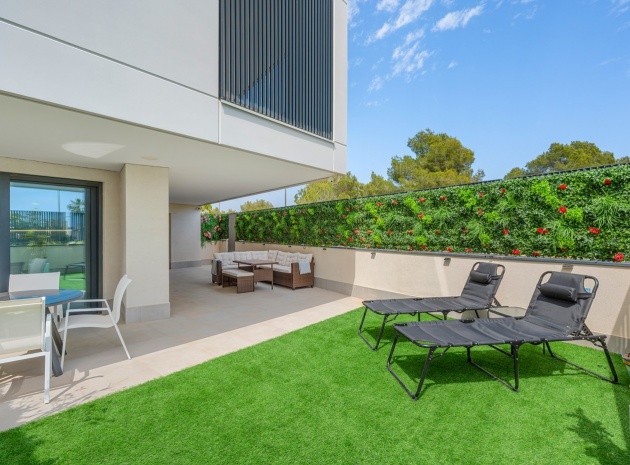 Resale - Apartment - Campoamor - Res. Seagardens