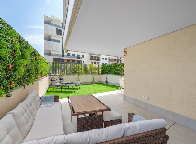Resale - Apartment - Campoamor - Res. Seagardens