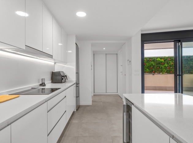 Resale - Apartment - Campoamor - Res. Seagardens
