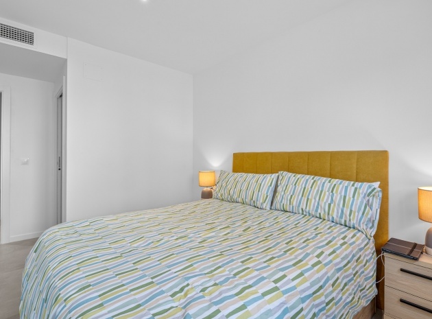 Resale - Apartment - Campoamor - Res. Seagardens