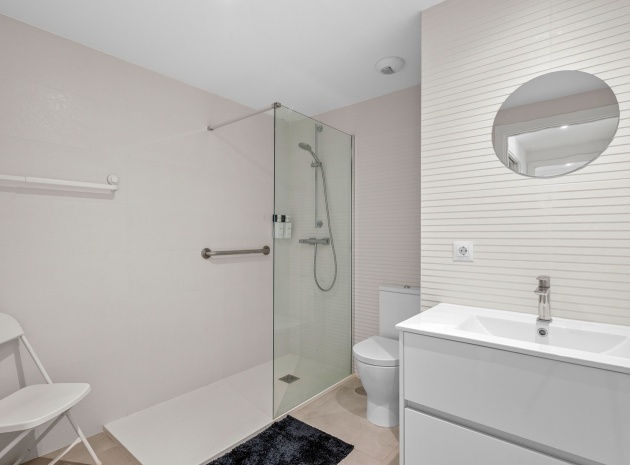 Resale - Apartment - Campoamor - Res. Seagardens